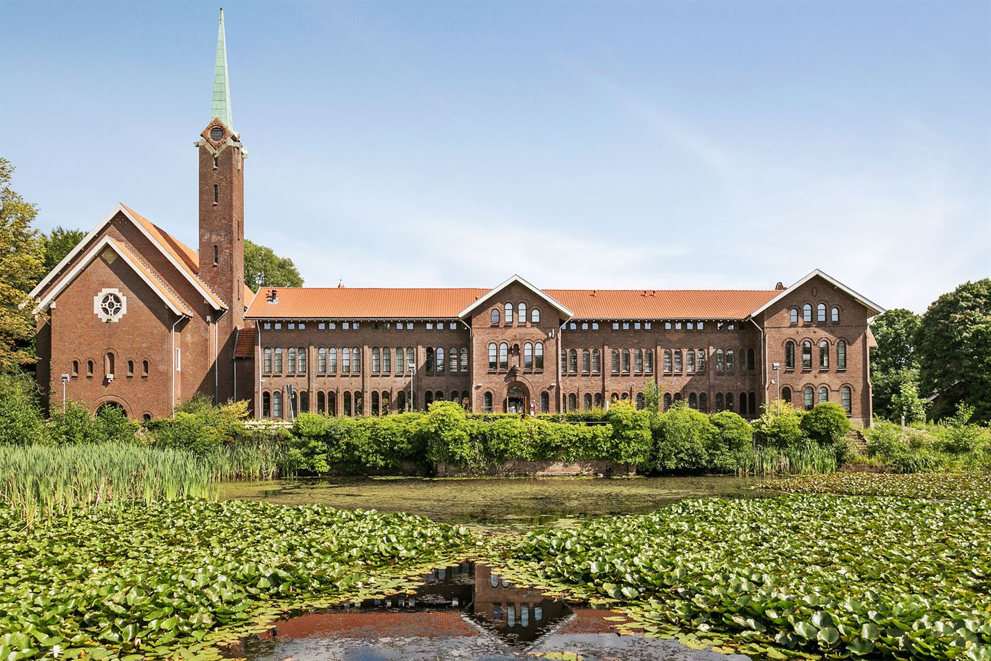 Voormalig Damianenklooster te Sint-Oedenrode verkocht !